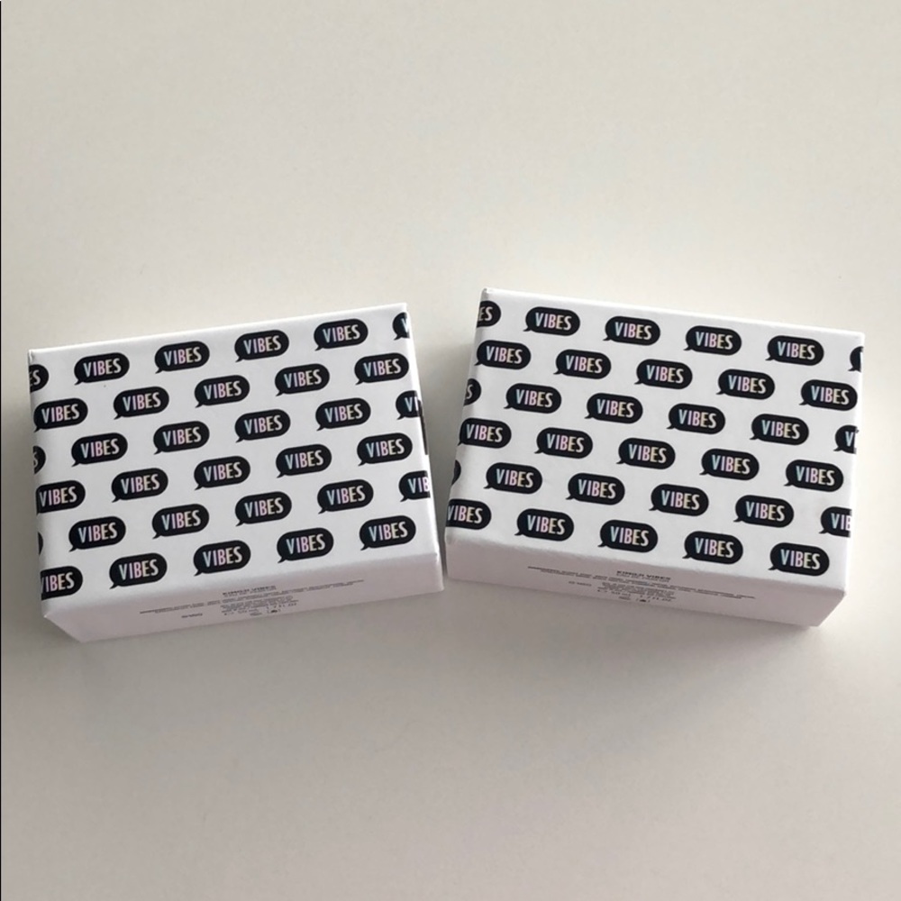 Kimoji Vibes Box